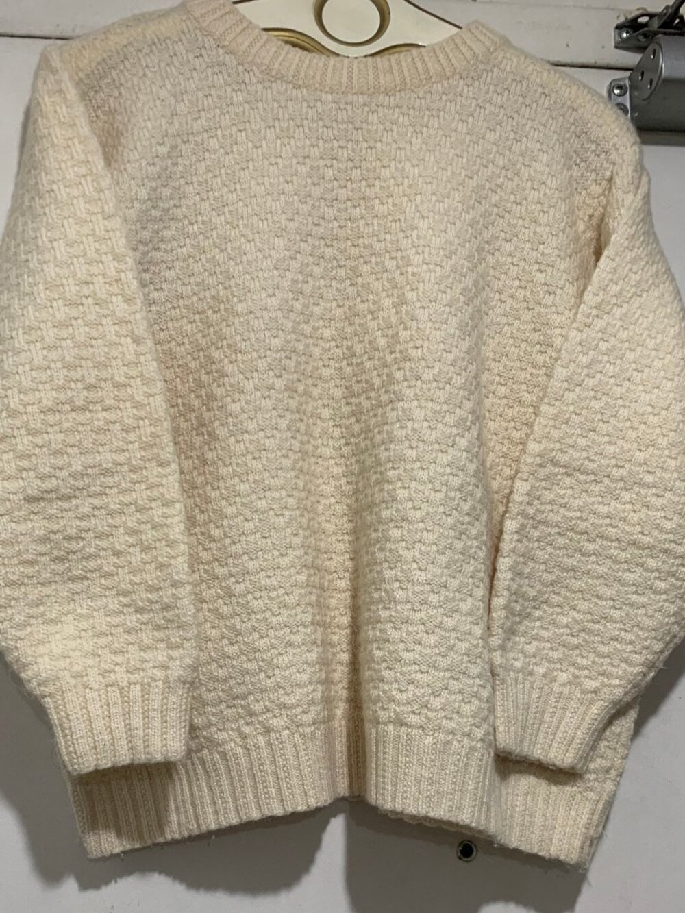 VINTAGE KNITTED PATTERNS WOOL SWEATERS SIZE S/M